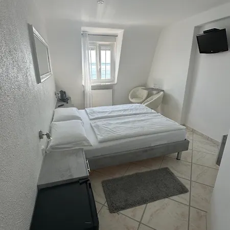 Πανσιόν La Perla